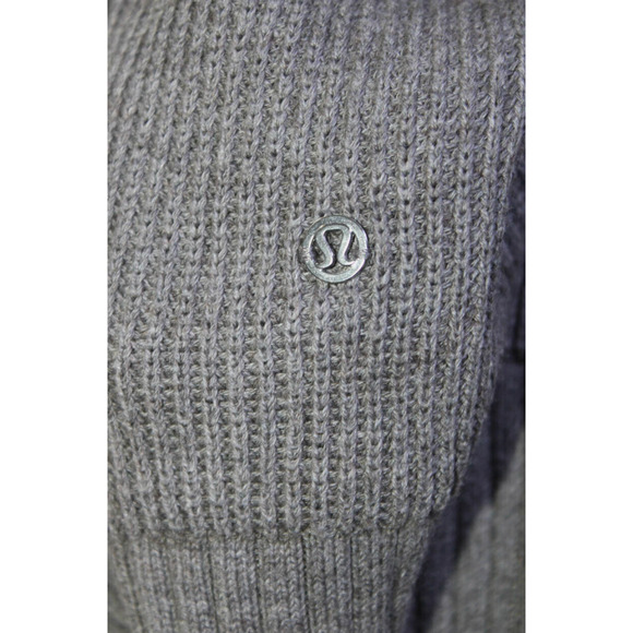 Lululemon Relaxed Turtleneck Sweater Grey 10 NWOT - Picture 10 of 12